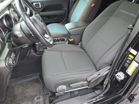 Used 2022 Jeep Gladiator Overland image 25