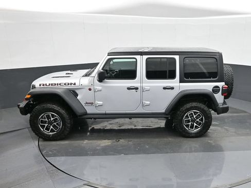 Used 2024 Jeep Wrangler Unlimited Rubicon w/ Capability Package AWD/4WD image 36