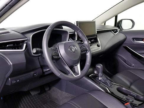 Used 2023 Toyota Corolla XLE image 21