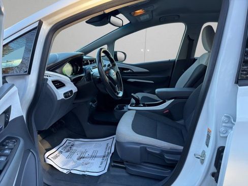 Used 2020 Chevrolet Bolt LT image 9