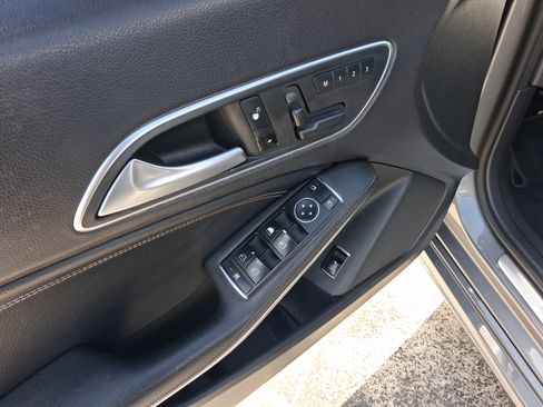 Used 2014 Mercedes-Benz CLA 250 image 14