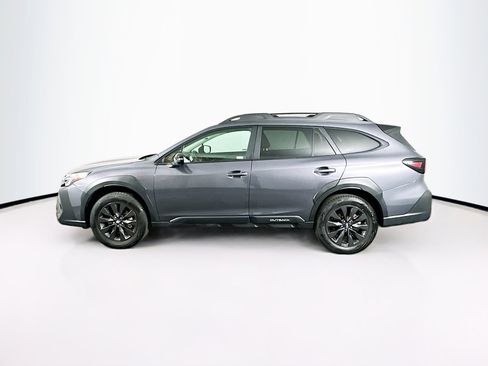 Used 2025 Subaru Outback Onyx Edition image 4
