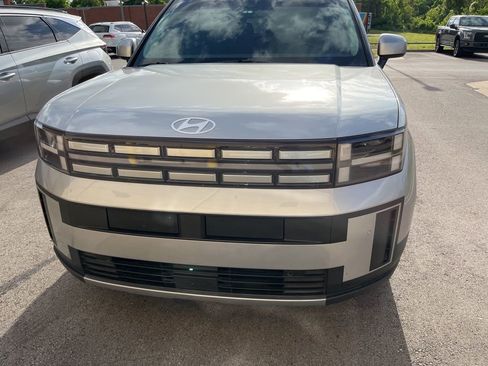 Used 2024 Hyundai Santa Fe SE FWD image 1