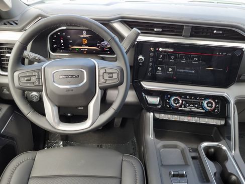 New 2026 GMC Sierra 2500 Denali w/ Denali Reserve Package image 8