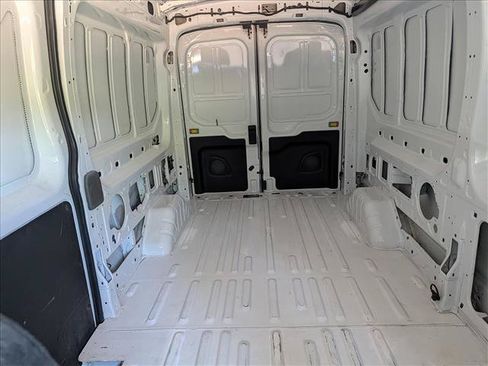 Used 2023 Ford Transit 250 Medium Roof AWD image 25
