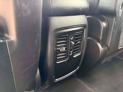 Used 2018 Dodge Durango SXT w/ Quick Order Package 2BB AWD/4WD image 14