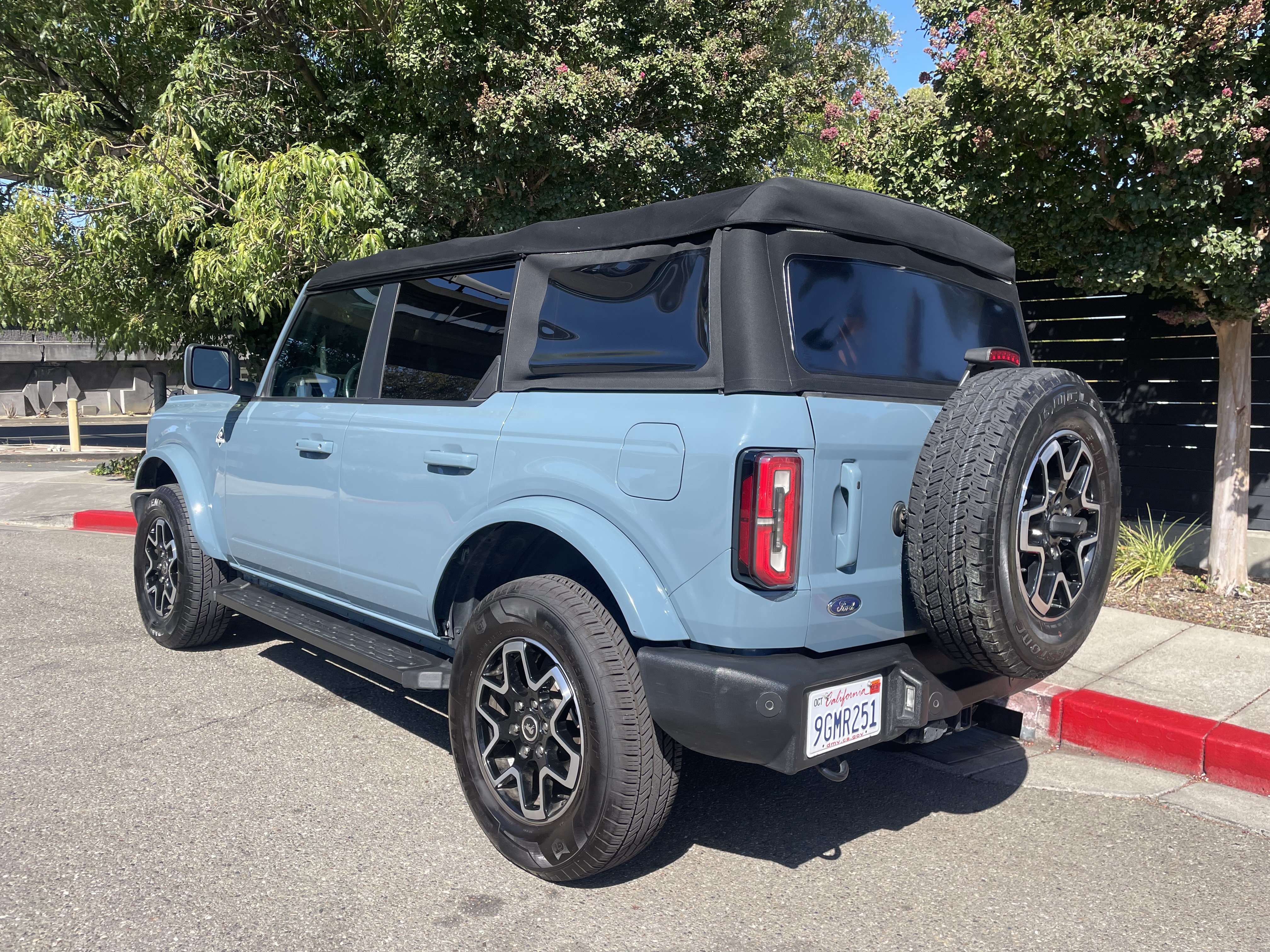 Used 2021 Ford Bronco Outer Banks AWD/4WD image 16