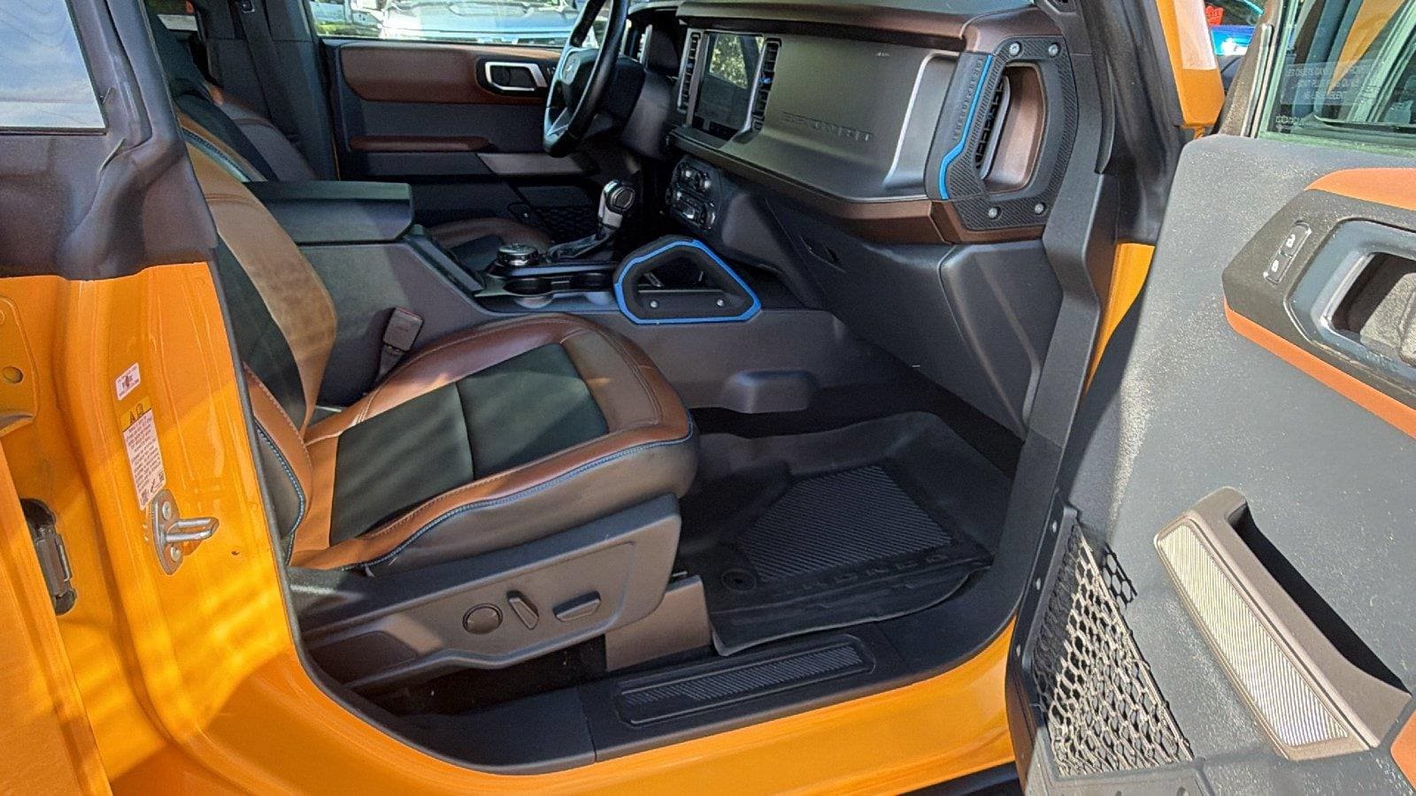 Used 2022 Ford Bronco Outer Banks AWD/4WD image 17
