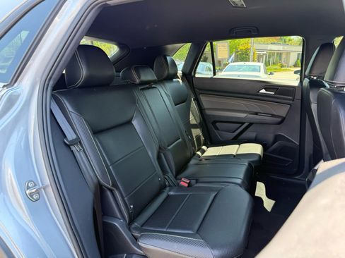 Certified 2023 Volkswagen Atlas Cross Sport SE AWD/4WD image 12