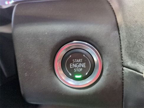 Used 2024 GMC Yukon XL Denali Ultimate image 23