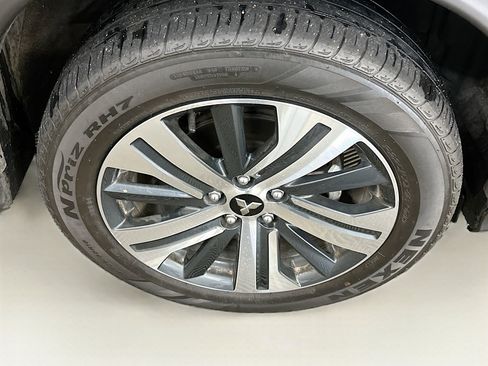 Used 2024 Mitsubishi Outlander Sport SE image 11