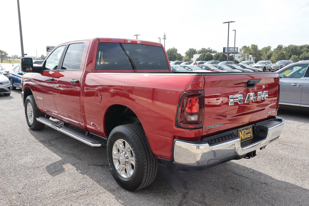 Used 2026 RAM 2500 Big Horn AWD/4WD image 4