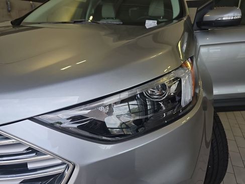 Used 2024 Ford Edge Titanium AWD/4WD image 31