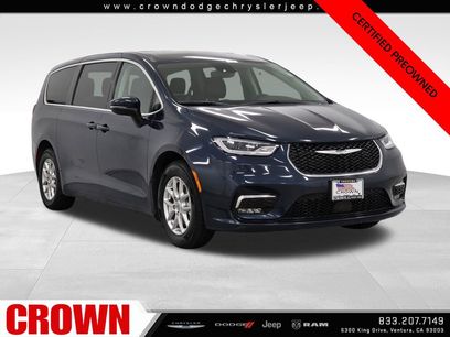 Certified 2023 Chrysler Pacifica Touring-L