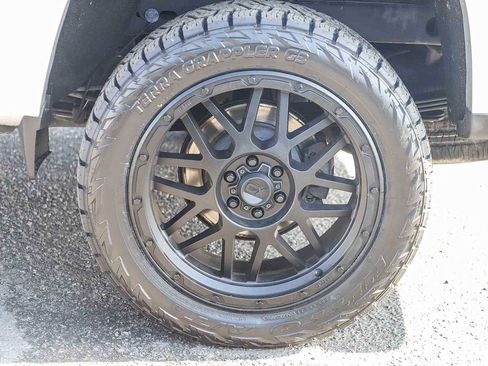 Used 2019 Chevrolet Colorado LT image 12