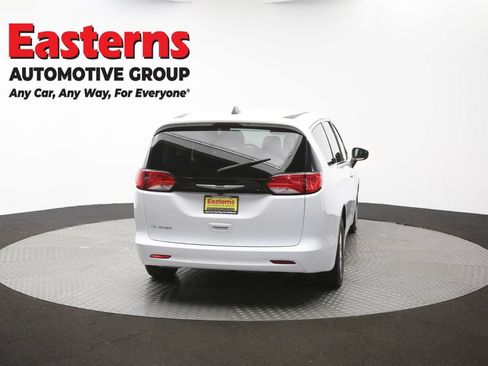 Used 2022 Chrysler Voyager LX FWD image 37