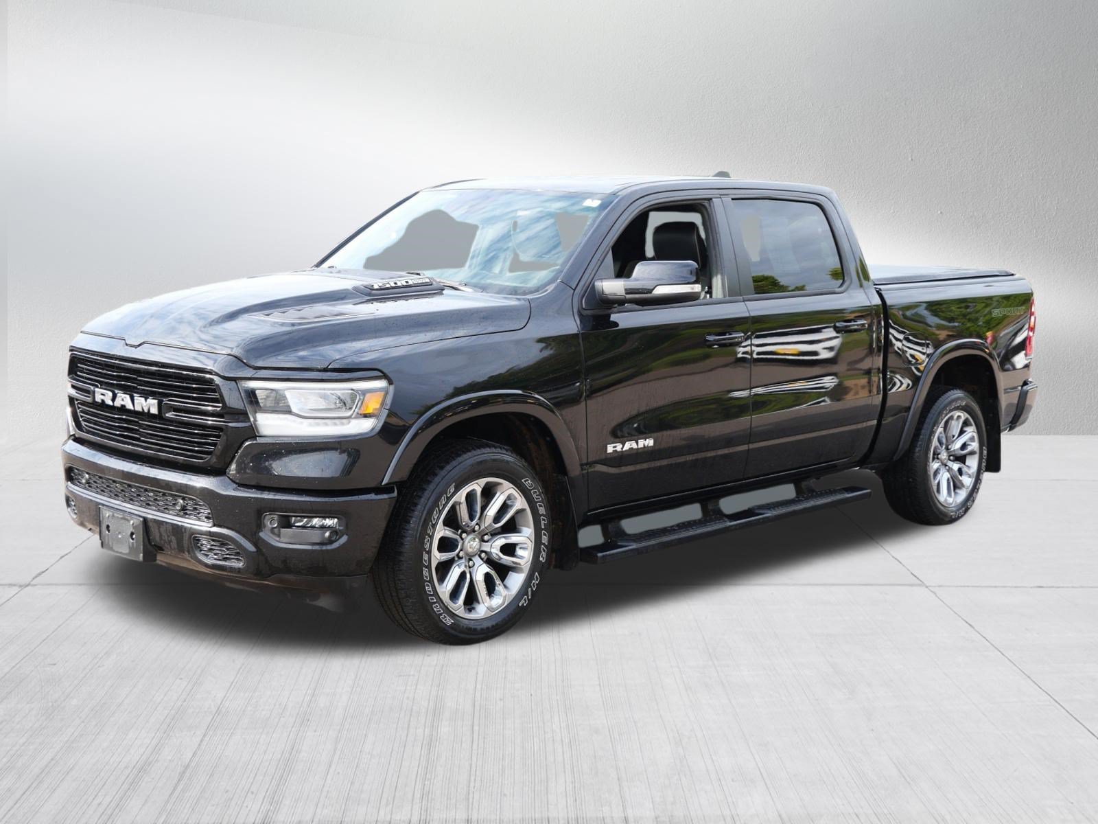 Used 2021 RAM 1500 Laramie w/ Sport Appearance Package AWD/4WD image 3