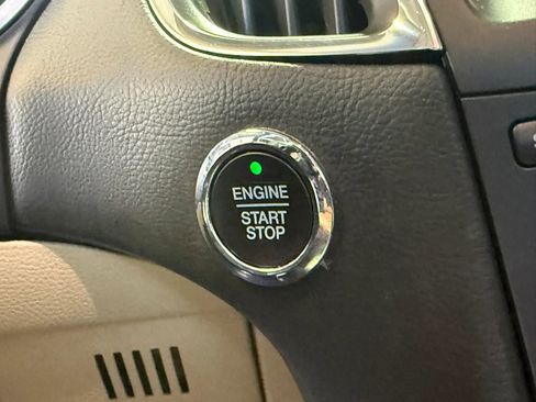 Used 2018 Ford Edge Titanium w/ Equipment Group 302A image 26