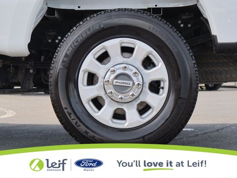 Used 2024 Ford F350 XLT image 5