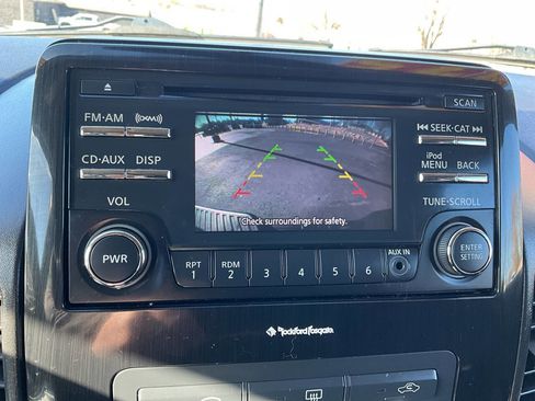 Used 2013 Nissan Titan SV w/ SV Premium Utility Pkg image 13