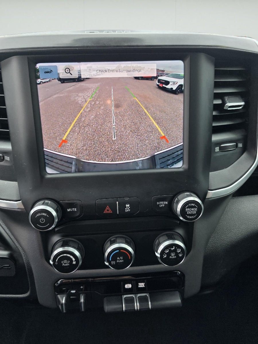 Used 2022 RAM 2500 Big Horn AWD/4WD image 36