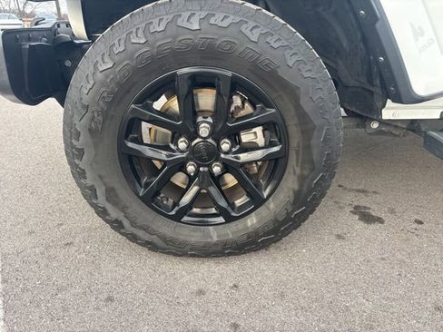 Used 2022 Jeep Gladiator Sport image 75