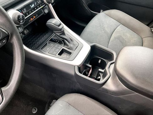 Used 2025 Toyota RAV4 XLE AWD/4WD image 20