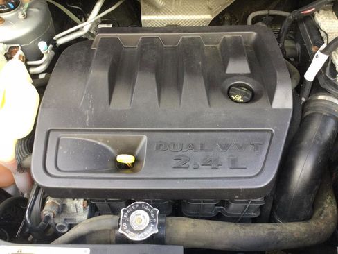 Used 2016 Jeep Compass Latitude image 28