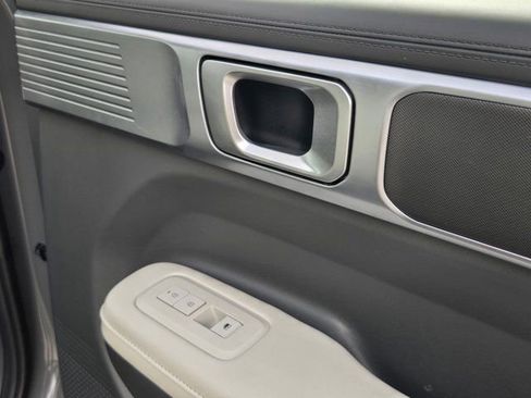 Used 2025 Hyundai Santa Fe SEL FWD image 28
