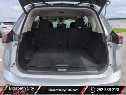 Used 2025 Nissan Rogue SV FWD image 21