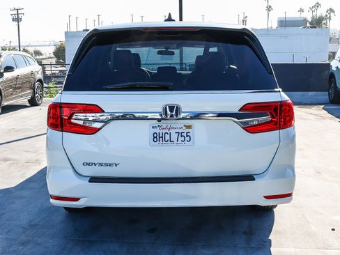 Used 2019 Honda Odyssey EX image 5