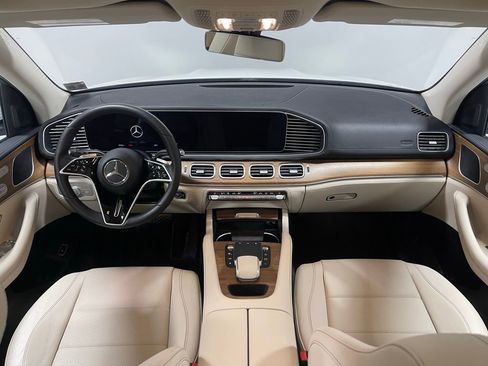 Used 2024 Mercedes-Benz GLE 350 4MATIC image 30