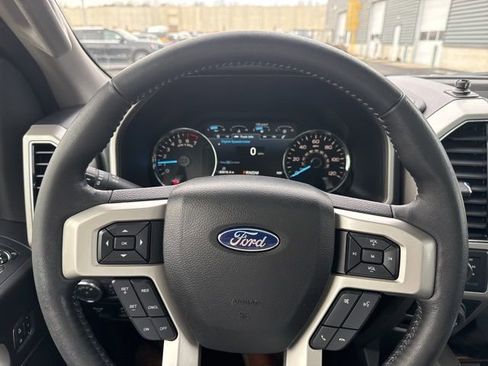 Used 2018 Ford F150 Lariat image 13