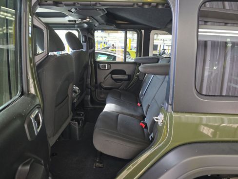 Used 2021 Jeep Wrangler Unlimited Sport image 8