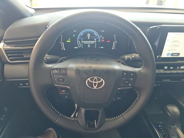 Used 2026 Toyota Camry SE FWD image 12