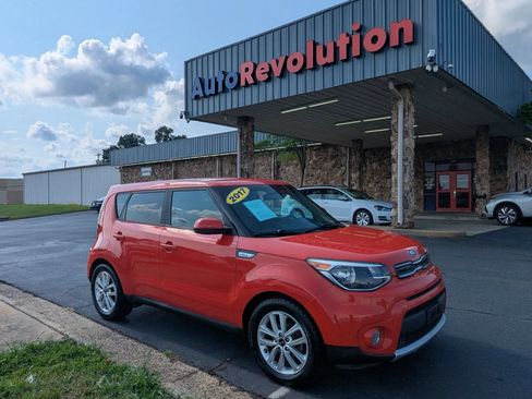 Used 2017 Kia Soul + FWD image 1