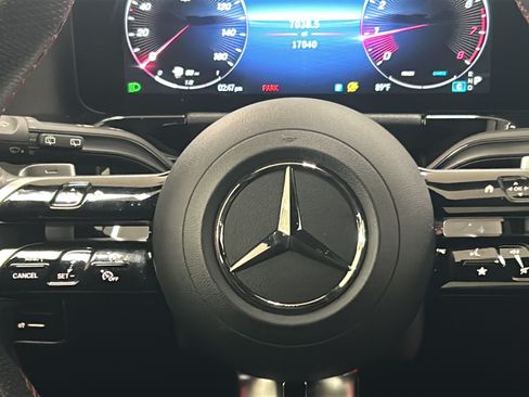 Used 2025 Mercedes-Benz GLA 250 image 22