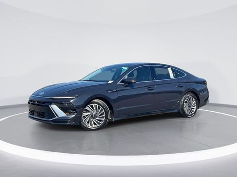 Certified 2025 Hyundai Sonata Limited image 1