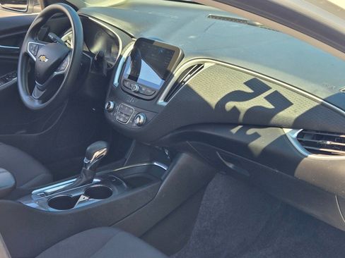 Used 2022 Chevrolet Malibu LT image 7