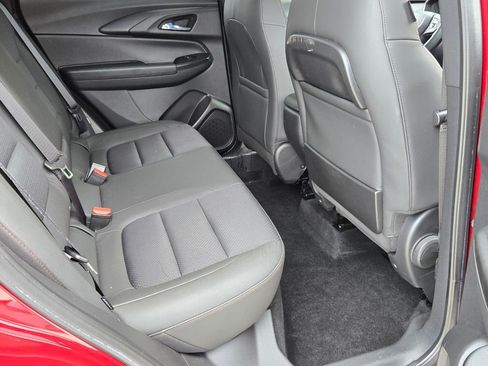 Used 2022 Chevrolet TrailBlazer RS FWD image 15