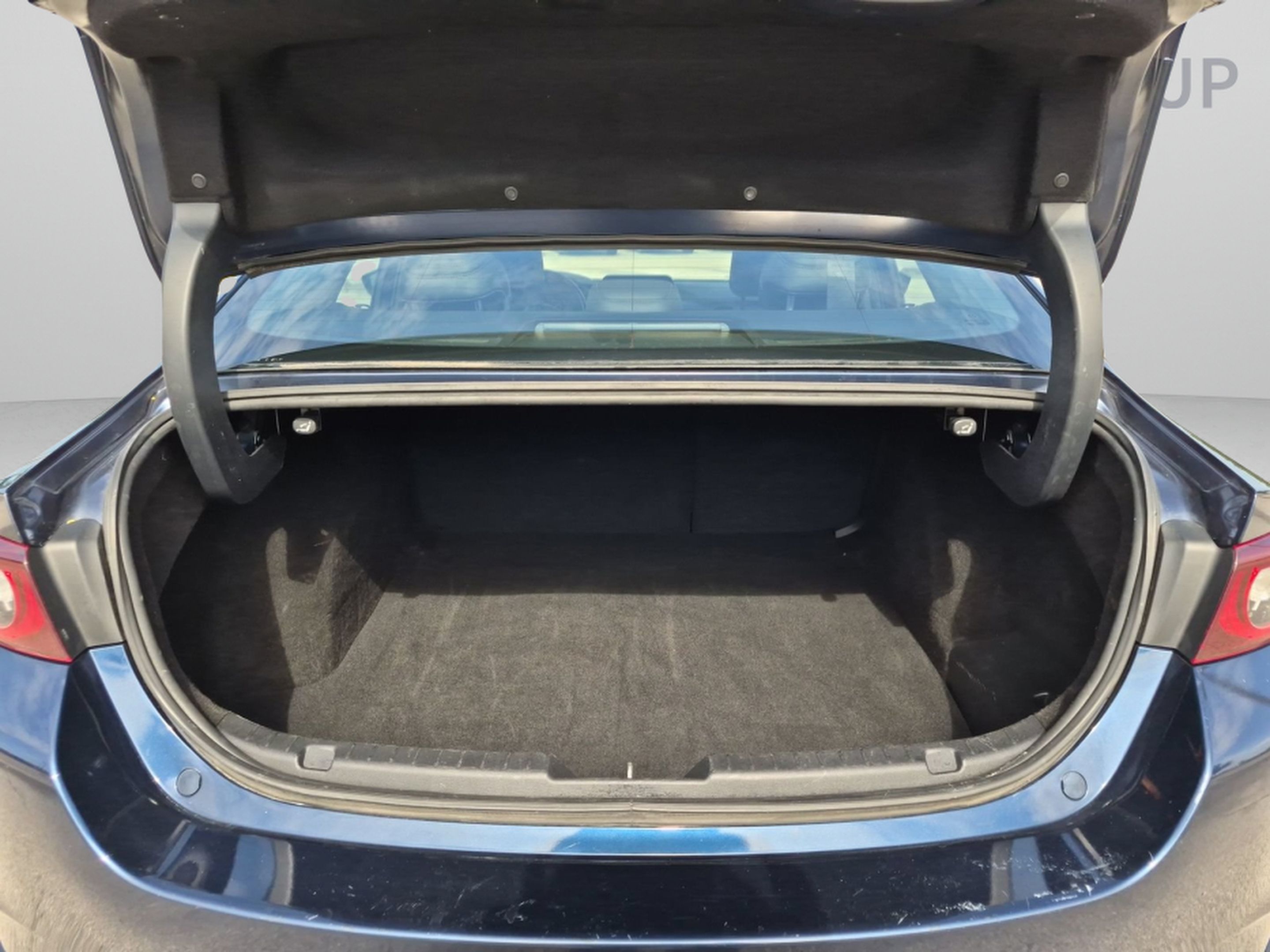 Used 2024 MAZDA MAZDA3 s FWD image 29