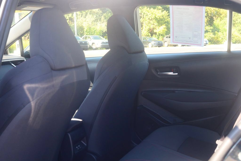 Used 2026 Toyota Corolla SE FWD image 29
