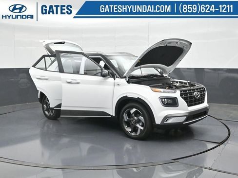 New 2025 Hyundai Venue Limited image 59