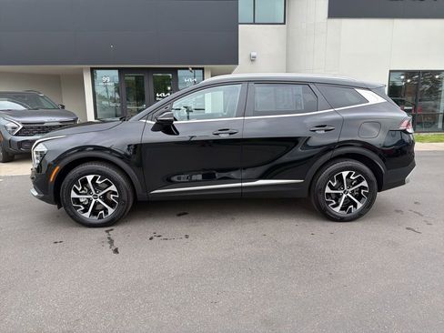 Certified 2024 Kia Sportage EX AWD/4WD image 2