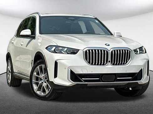Used 2025 BMW X5 xDrive40i w/ Climate Comfort Package AWD/4WD image 2
