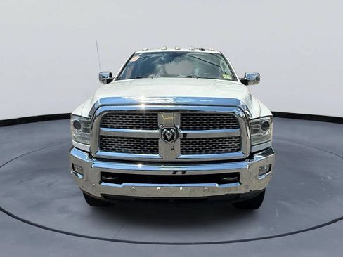 Used 2017 RAM 2500 Laramie w/ Convenience Group AWD/4WD image 2