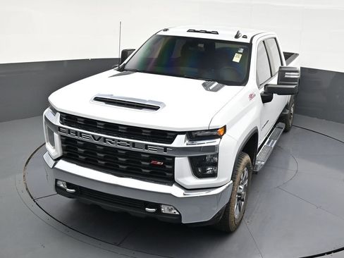 Used 2023 Chevrolet Silverado 2500 LT AWD/4WD image 19