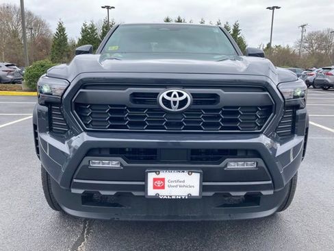 Used 2024 Toyota Tacoma TRD Off-Road image 13
