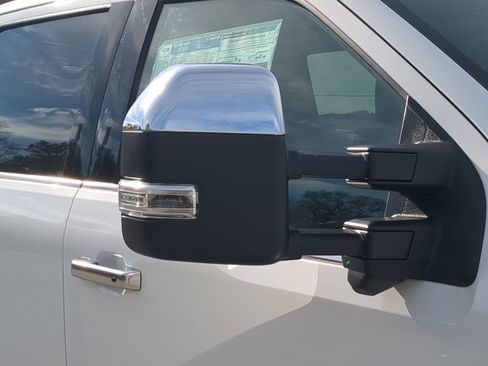 Used 2025 Ford F450 Platinum w/ Platinum Plus Package image 10