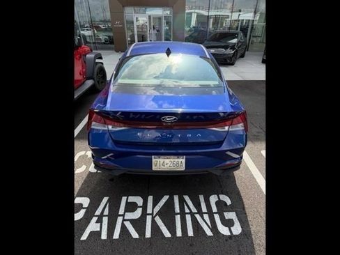 Used 2023 Hyundai Elantra SEL w/ Convenience Package FWD image 19